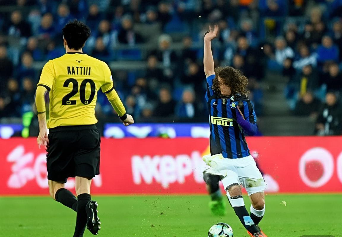 国际米兰欧冠小组赛出线形势告急：巴斯托尼送点致负利物浦